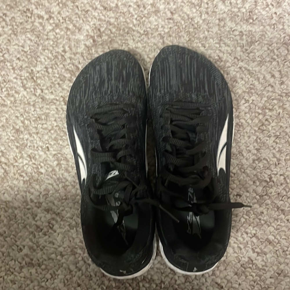 Altra escalante running shoe 7.5